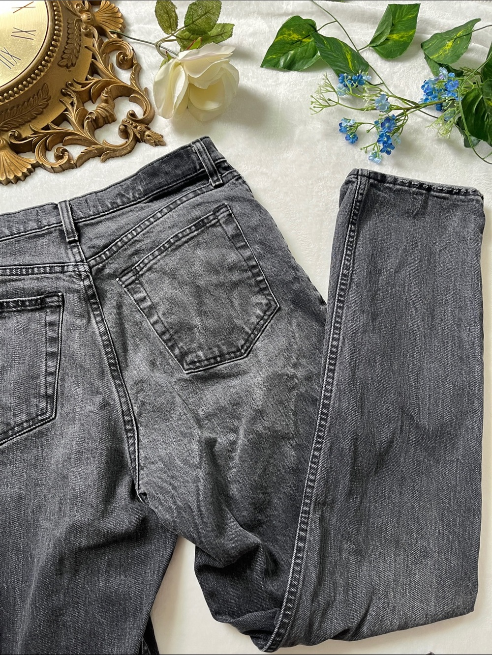 Abercrombie & Fitch 90s Straight Ultra High Rise Curve Love Jeans size 12 LONG
